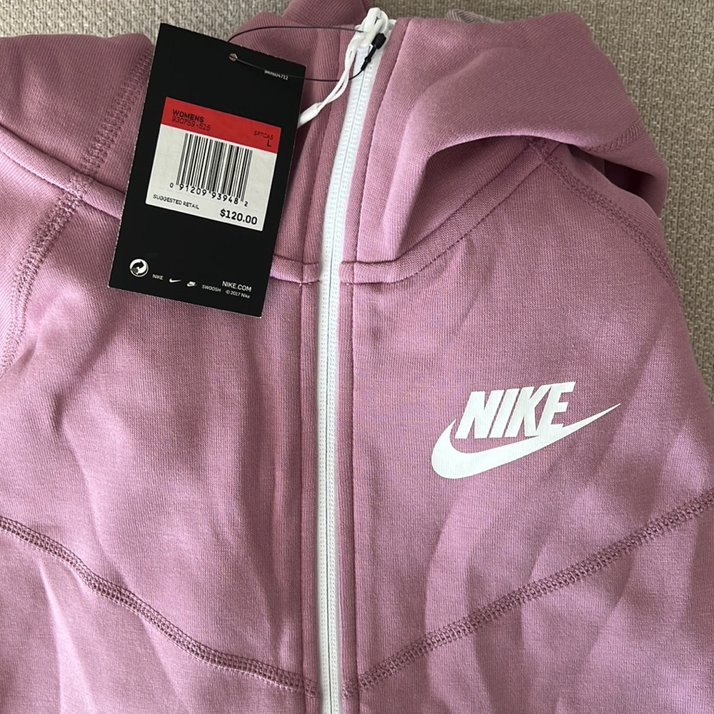Nike pink/purple zipped jacket with hood & pockets - BRAND NEW!